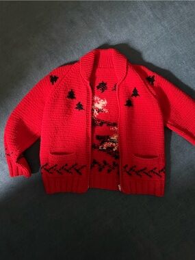 Vintage Authentic Cowichan ski sweater small